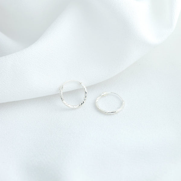925 Sterling Silver Diamond Cut Hoop Earrings