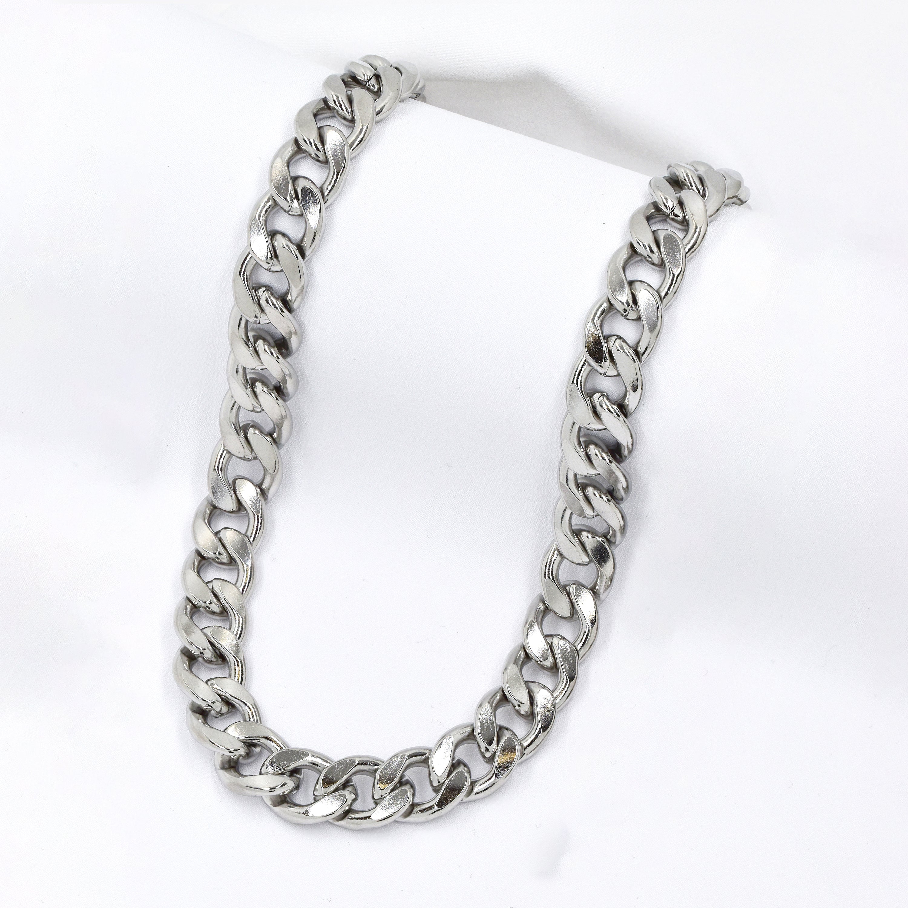Stainless Steel 13mm Curb Link Chain – TrendStudio