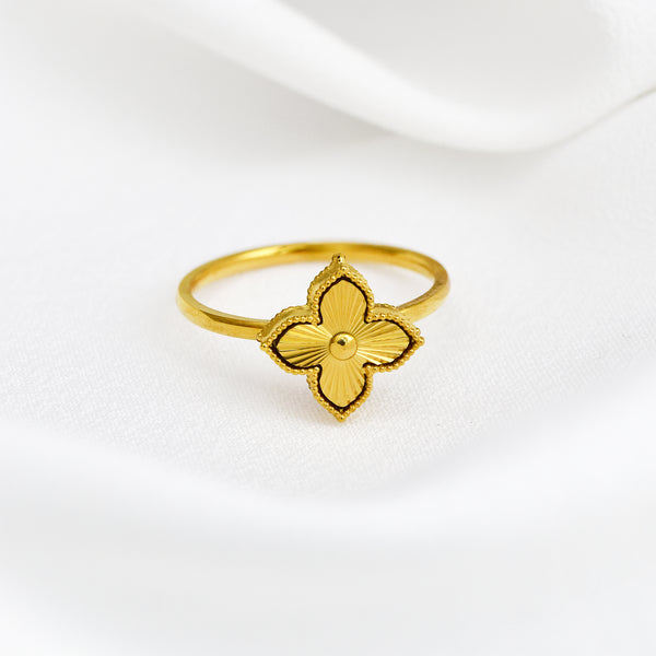 Waterproof Stainless Steel Flower Ring